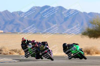 media/Jan-08-2022-SoCal Trackdays (Sat) [[1ec2777125]]/Turn 4 (1145am)/